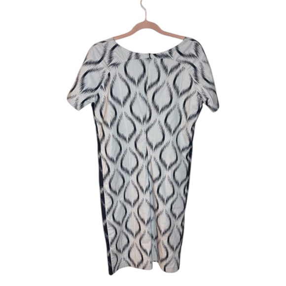 Humanoid‎ Geometric Abstract Patterned Dress - Picture 4 of 7